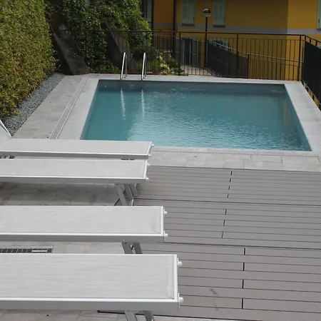 Luxury With Pool Appartement Nesso