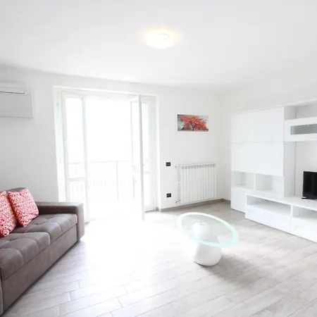 Luxury With Pool Appartement Nesso